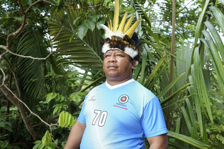 జోడ్జో అయారీ నదిపై శాంటా ఇసాబెల్ గ్రామంలో నివసిస్తున్నాడు, ఇది అమెజానాస్‌లోని ఆల్టో రియో ​​నీగ్రో ఇండిజినస్ ల్యాండ్‌లో భాగం