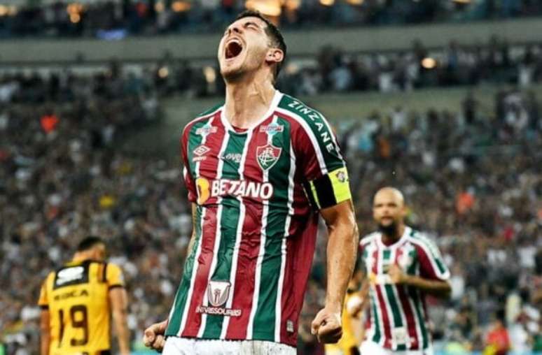 ஜனாதிபதி Mattheus Montenegro இன்று வெள்ளிக்கிழமை (19) Laranjeiras இல் உள்ள Salão Nobre இல் பதவியேற்றார்.