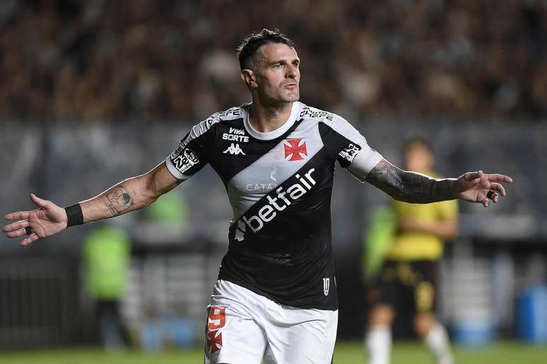 Pablo Vegetti (Vasco da Gama) celebrando seu gol contra o Melgar, no dia 27.05.2025 