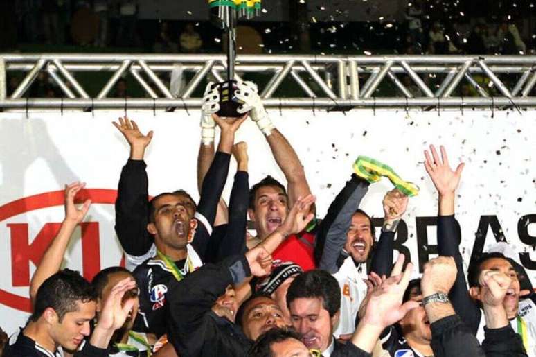 Felipe foi campe&atilde;o em 2011 e pode repetir a dose agora como diretor t&eacute;cnico.