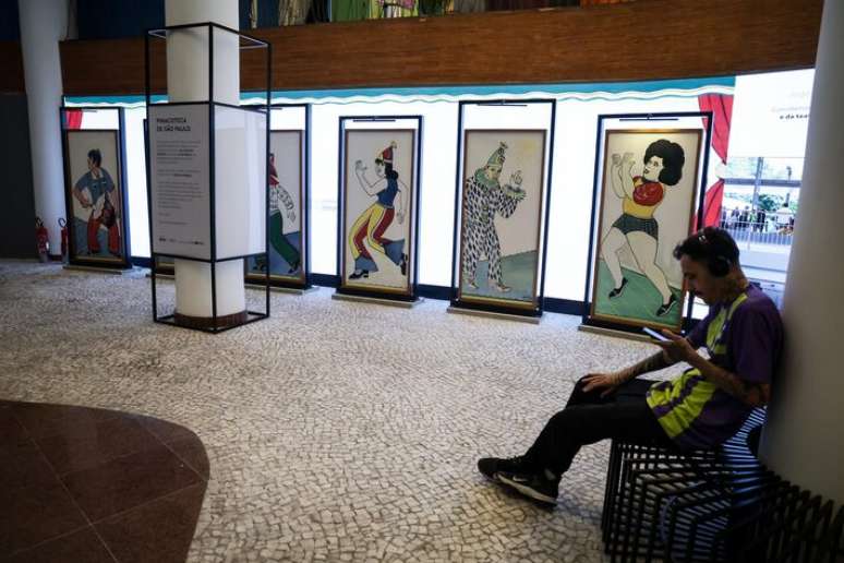 No t&eacute;rreo, na entrada da loja, &eacute; poss&iacute;vel ver obras do acervo da Pinacoteca de S&atilde;o Paulo