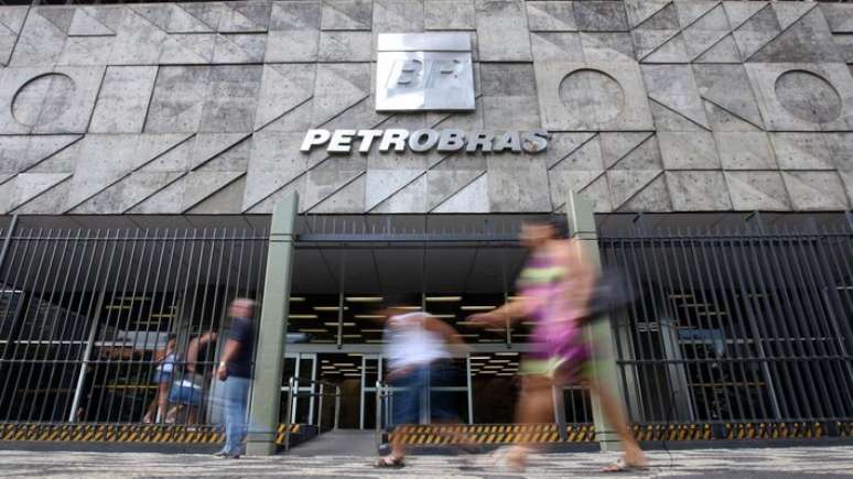 Funcionários da Petrobras não aceitam reajuste real de 0,5%