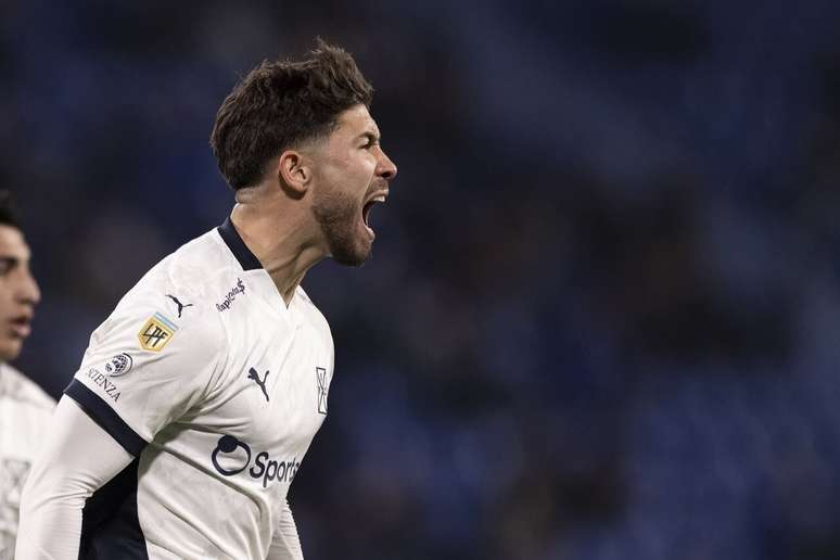 Felipe Loyola atuou em 16 partidas pela sele&ccedil;&atilde;o chilena &ndash;