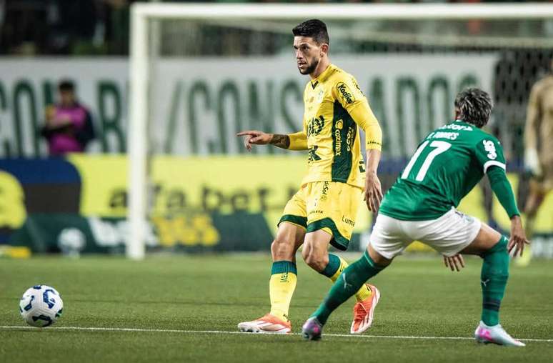 Jemmes tamb&eacute;m entrou na mira do S&atilde;o Paulo &ndash;