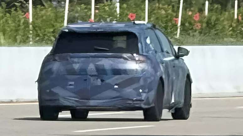 Novo BYD Dolphin em testes