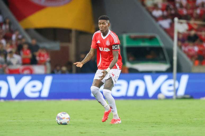 Em sua passagem no Internacional, Vit&atilde;o se consolidou como um dos principais zagueiros do futebol brasileiro &ndash;