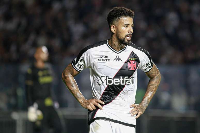 Paulinho recebeu poucas chances com Fernando Diniz &ndash;