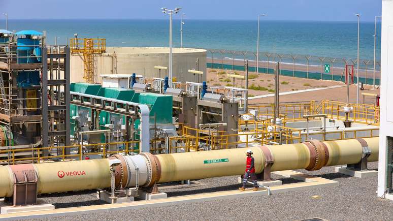 Empresas de abastecimento de &aacute;gua dizem que o custo para instalar grandes usinas de dessaliniza&ccedil;&atilde;o caiu ao longo dos anos