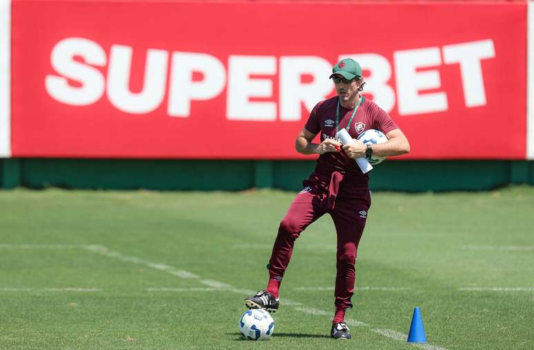 Zubeld&iacute;a abriu m&atilde;o das f&eacute;rias e participa ativamente do planejamento do Fluminense para 2026 &ndash;