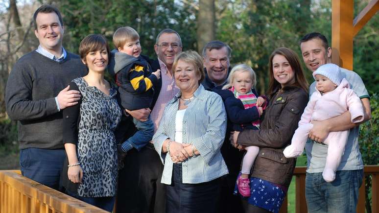 "[Ronnie] estava l&aacute; antes de eles chegarem e estava l&aacute; quando eles partiram com seus pr&oacute;prios filhos", diz Rob.