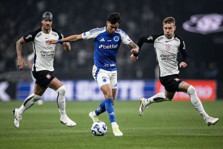 Corinthians e Cruzeiro est&atilde;o no Pote 2 da LIbertadores. N&atilde;o s&atilde;o cabe&ccedil;as de chave, mas sonham alto na Libertadores.