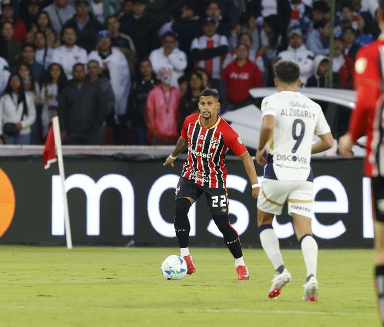 Ma&iacute;lton virou terceira op&ccedil;&atilde;o no time de Hern&aacute;n Crespo &ndash;