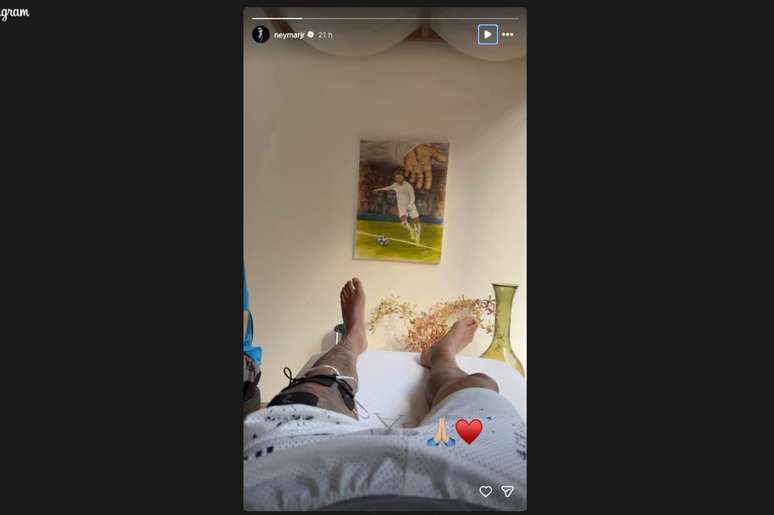 Registro mais recente do joelho do camisa 10 &ndash;