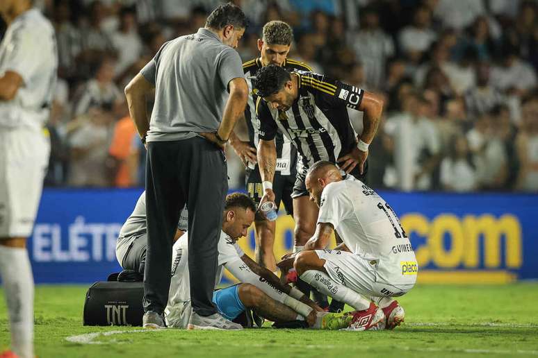 Camisa 10 desfalcou o Santos em mais da metade dos jogos no Brasileir&atilde;o &ndash;
