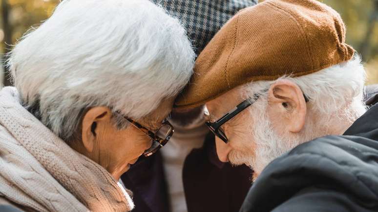 Idosos &ndash; depositphotos.com / Ischukigor