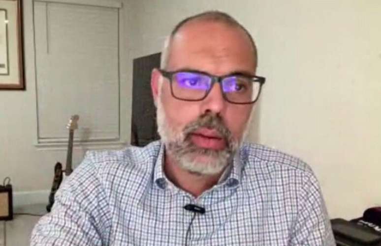 Allan dos Santos, blogueiro bolsonarista e fundador do canal Ter&ccedil;a Livre, vive nos Estados Unidos desde que teve a pris&atilde;o preventiva decretada pelo STF.