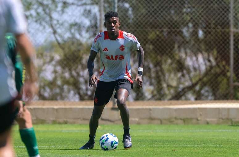 Vit&atilde;o pode refor&ccedil;ar o Flamengo na pr&oacute;xima temporada &ndash;