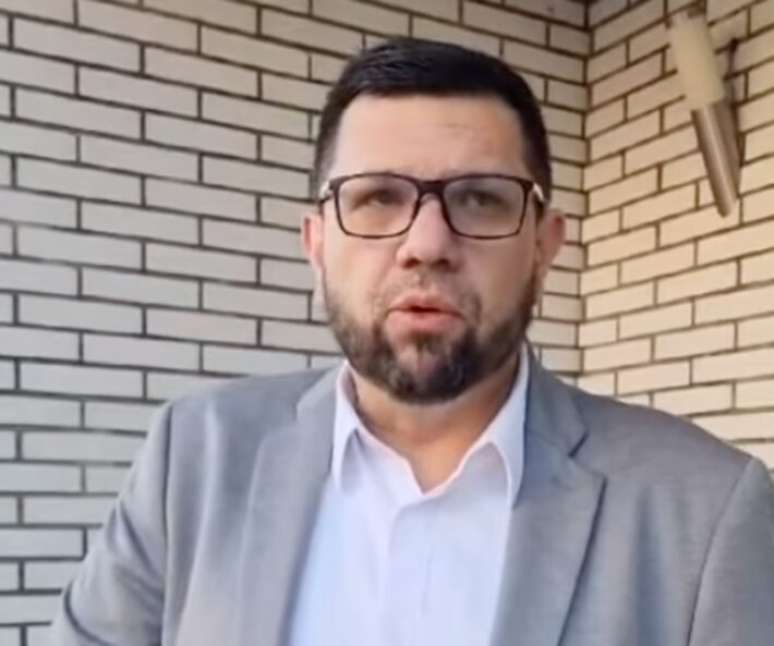 Oswaldo Eust&aacute;quio, blogueiro investigado por crimes contra o Estado Democr&aacute;tico de Direito, &eacute; considerado foragido e teve extradi&ccedil;&atilde;o negada pela Justi&ccedil;a espanhola.