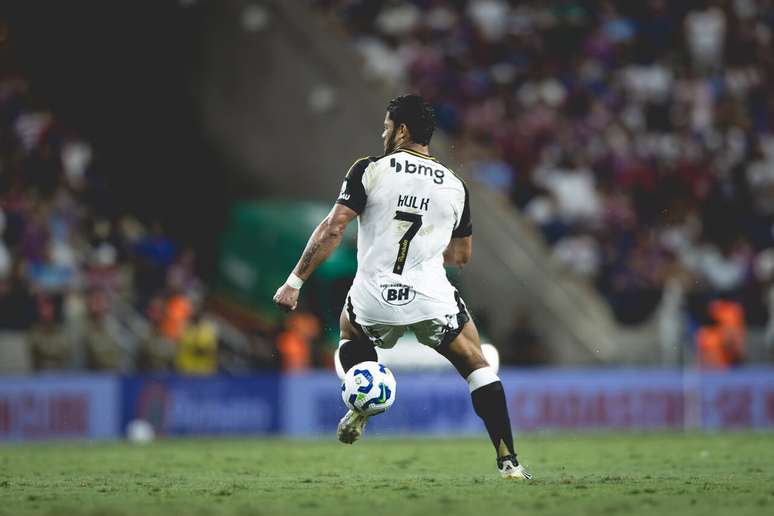 Mineiro bate o p&eacute; e n&atilde;o liber Hulk para o Fluminense &ndash;