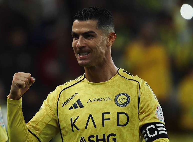 Cristiano Ronaldo marcou um tento de letra neste s&aacute;bado (27) &ndash;