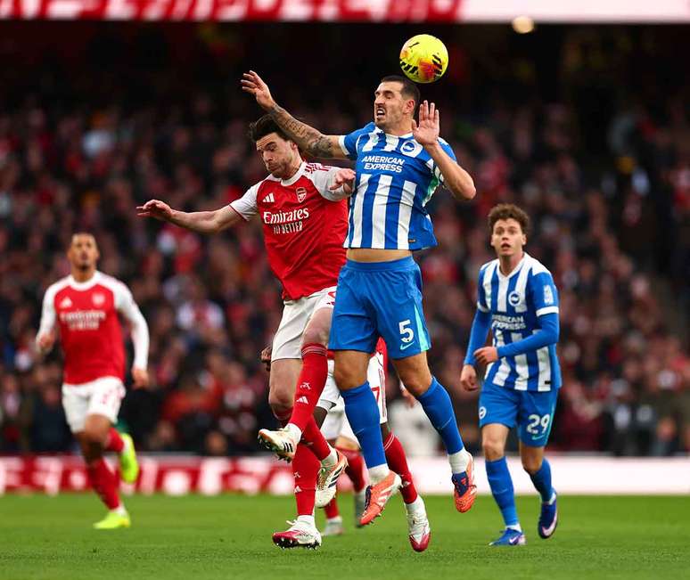 Jogo quente em Londres e mais uma vit&oacute;ria do Arsenal &ndash;