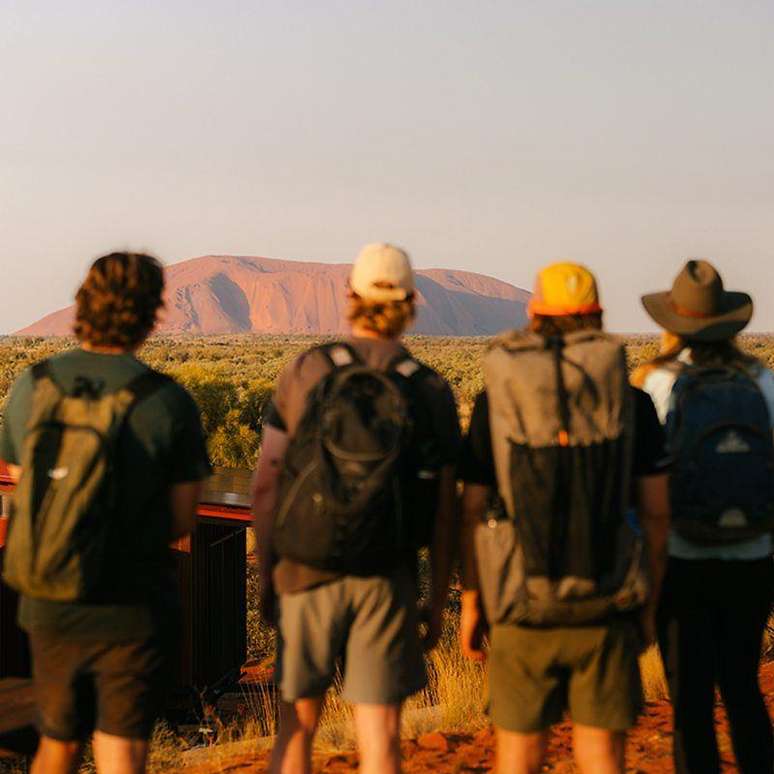 Uma nova trilha est&aacute; reformulando a experi&ecirc;ncia dos visitantes da regi&atilde;o do Uluru