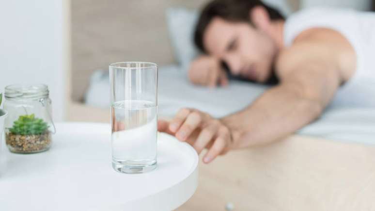 Tontura, fraqueza e confus&atilde;o mental podem ser sinais de hipertermia &ndash; depositphotos.com / Ischukigor