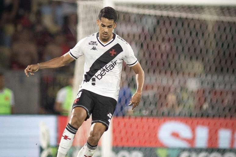 Lucas Oliveira fez apenas 15 partidas pelo Vasco na temporada &ndash;