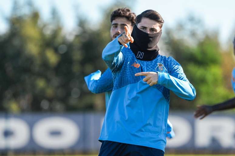 Porto ter&aacute;, nesta segunda-feira, o lanterna pela frente.