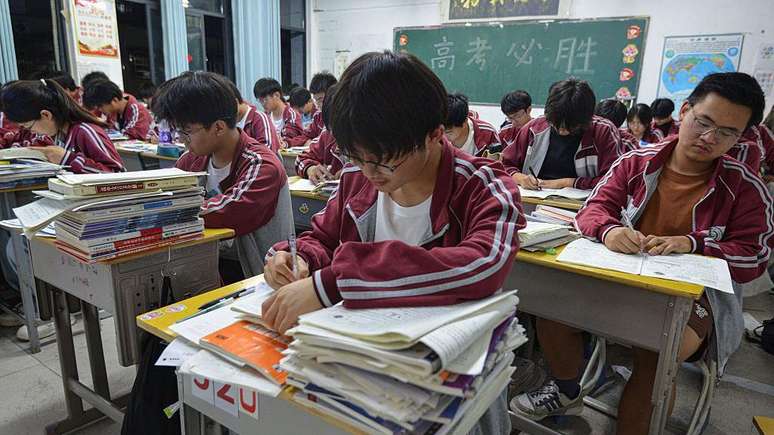 A China ficou entre os pa&iacute;ses com melhor desempenho em educa&ccedil;&atilde;o em uma pesquisa internacional realizada no in&iacute;cio dos anos 2000