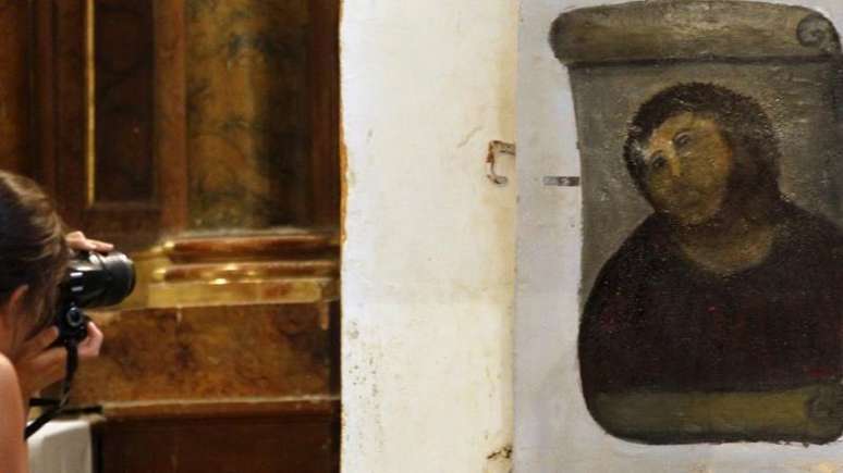 Turista no Santu&aacute;rio da Miseric&oacute;rdia em Borja