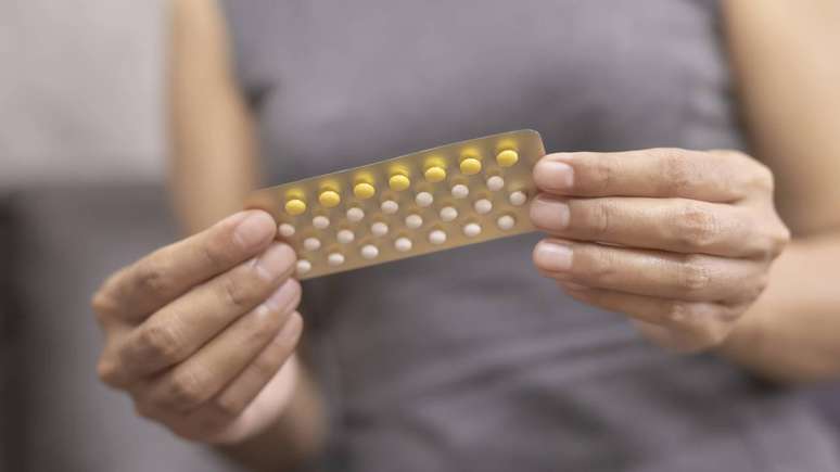 Efic&aacute;cia, conforto, presen&ccedil;a de horm&ocirc;nios e acompanhamento m&eacute;dico s&atilde;o pontos-chave na decis&atilde;o entre p&iacute;lula, DIU e diafragma &ndash; depositphotos.com / patty_cgd@hotmail.com