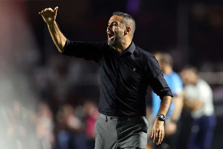 Artur Jorge foi campe&atilde;o do Brasileir&atilde;o e da Libertadores com Botafogo em 2024 &ndash;