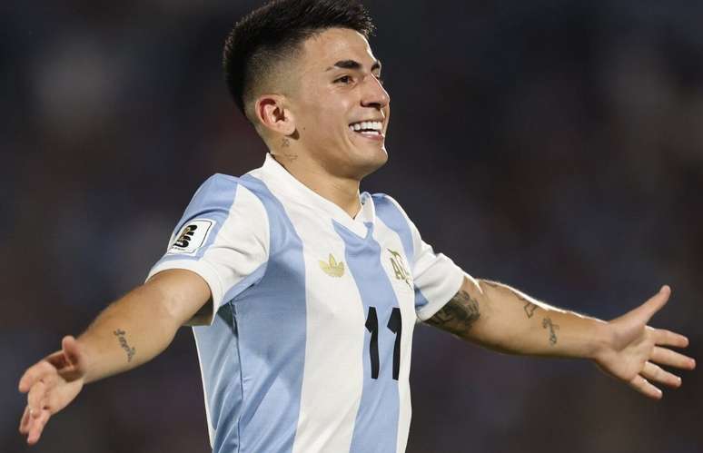 Almada figura como um dos principais nomes da sele&ccedil;&atilde;o argentina. Botafoguenses t&ecirc;m saudade &ndash;