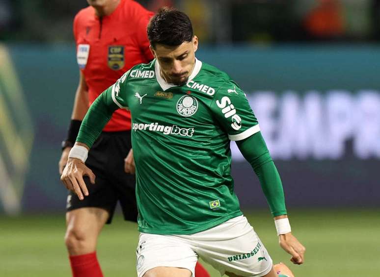 Piquerez segue dono absoluto da lateral-esquerda do Palmeiras &ndash;
