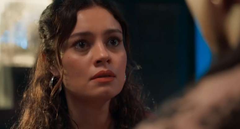 Gerluce (Sophie Charlotte) ao enfrentar Bagd&aacute; (Xam&atilde;): uma mulher destemida em defesa de seu homem