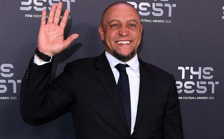 Roberto Carlos encontra-se em observa&ccedil;&atilde;o ap&oacute;s cirurgia &ndash;