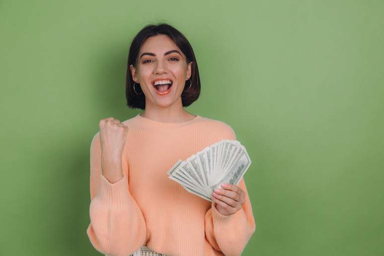 புத்தாண்டில் அதிக பணம் சம்பாதிக்க வேண்டுமா? இந்த சடங்கு செய்யுங்கள்