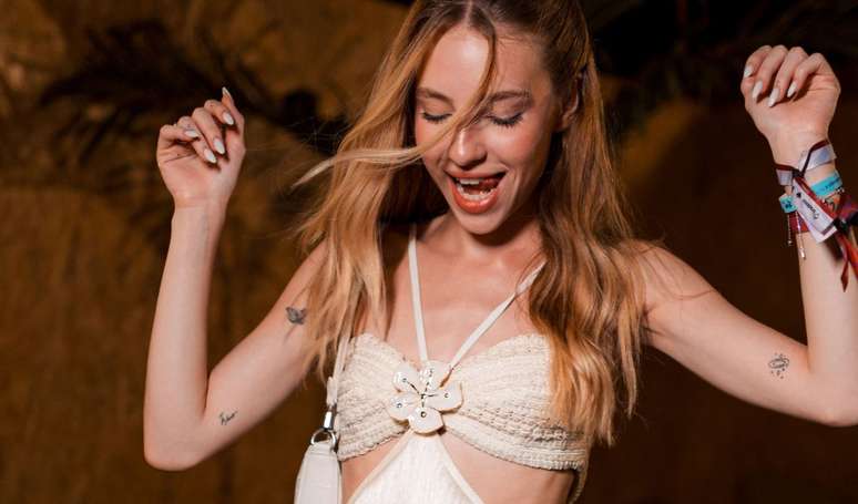 Nossas av&oacute;s j&aacute; usavam na d&eacute;cada de 1970: essa tend&ecirc;ncia bo&ecirc;mia, aposta das famosas no fim de ano, &eacute; a mais chique e desejada do Ver&atilde;o 2026.