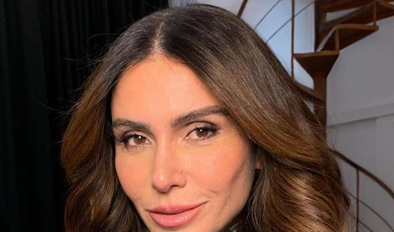 A simpatia f&aacute;cil que Giovanna Antonelli faz para ativar a prosperidade todo ano.