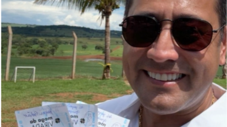 Sargento Glaciel Andrade comemora resultado da Mega da Virada