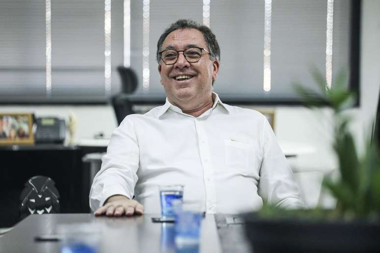 Marcelo Teixeira confirmou a chegada de Gabigol ao Santos e deu detalhes sobre a renova&ccedil;&atilde;o de Neymar &ndash;