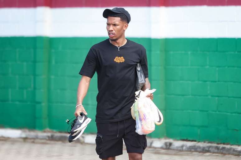 Lel&ecirc;, que estava emprestado, em apresenta&ccedil;&atilde;o ao Fluminense &ndash;