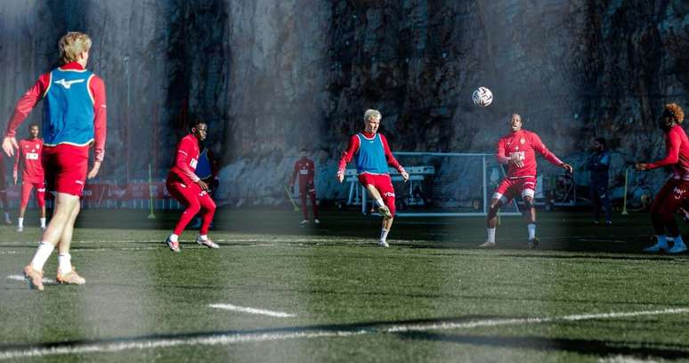 Jogadores do Monaco durante treino nesta sexta-feira (2) &ndash;