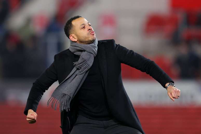 Liam Rosenior comandou o Hull City antes de ir para Strasbourg &ndash;