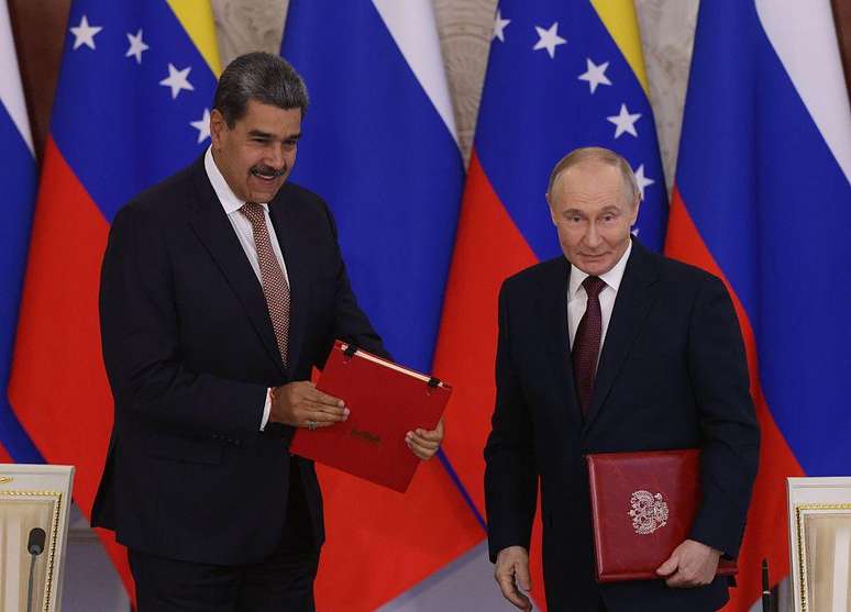 Putin e Maduro na R&uacute;ssia em maio deste ano
