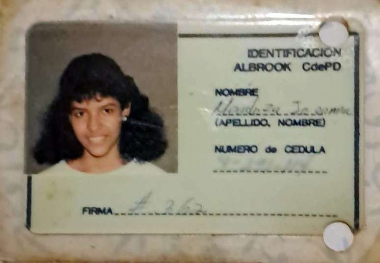 Documento de identifica&ccedil;&atilde;o da entrada de Jovana em Albrook