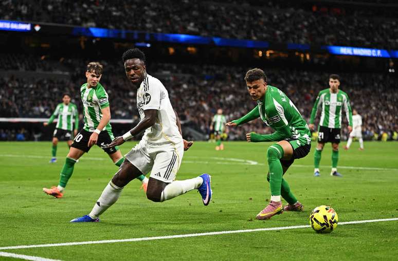 Vini Jr &eacute; regular contra o Betis &ndash;