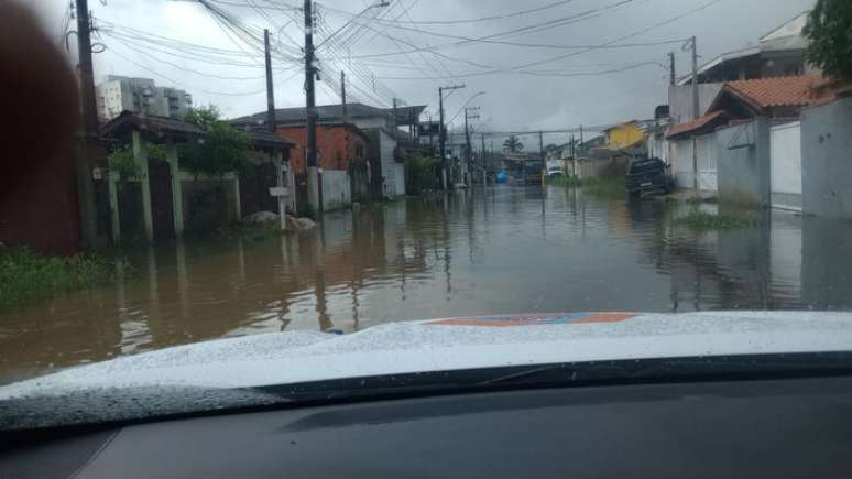 Alagamento em Ubatuba, no Litoral Norte de S&atilde;o Paulo, em 4 de janeiro de 2026.