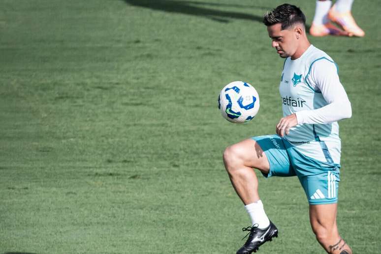 Fagner durante treino da Raposa na temporada de 2025 &ndash;